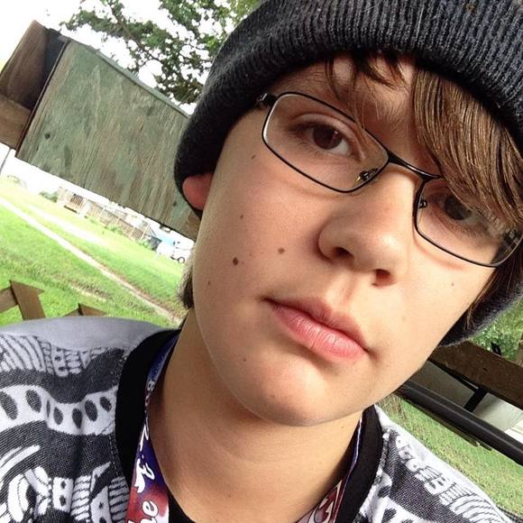 Meet your Posher, Daniel - Picture 1 of 1